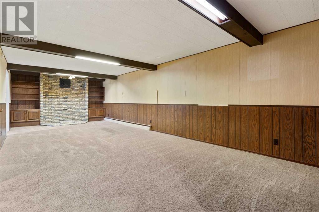 Single Family House Bungalow for Sale in   Avenue Rosedale Camrose 