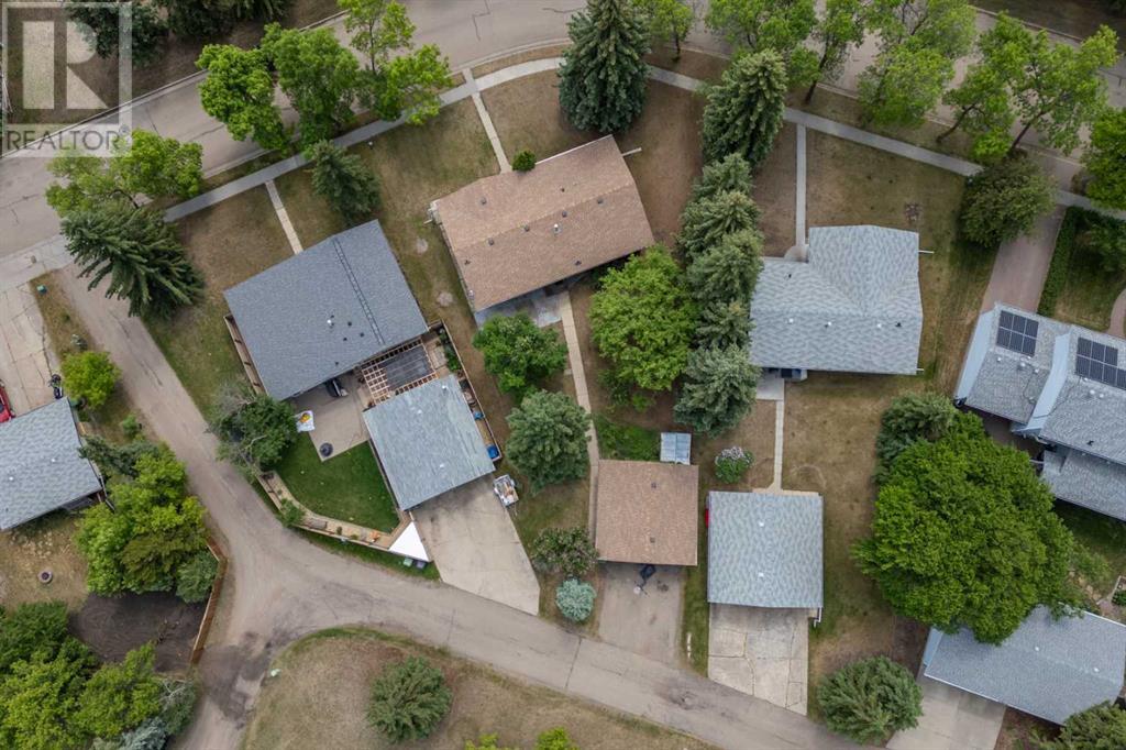 Single Family House Bungalow for Sale in   Avenue Rosedale Camrose 