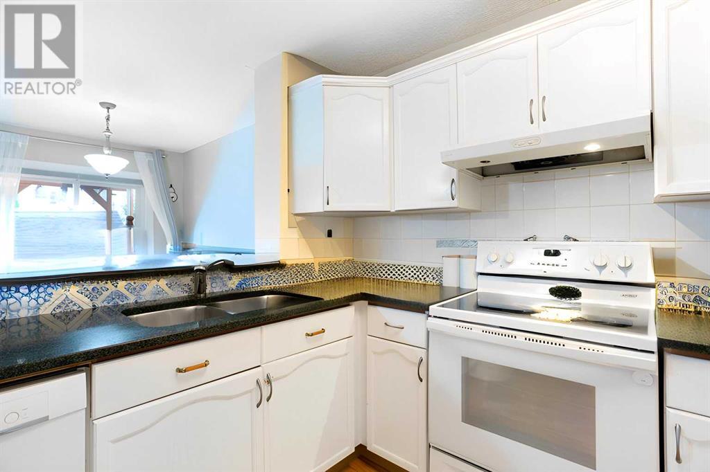 Single Family House for Sale in  Coral Springs Mews NE Coral Springs Calgary 