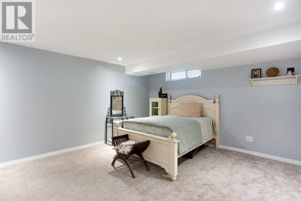 Single Family House for Sale in  Coral Springs Mews NE Coral Springs Calgary 
