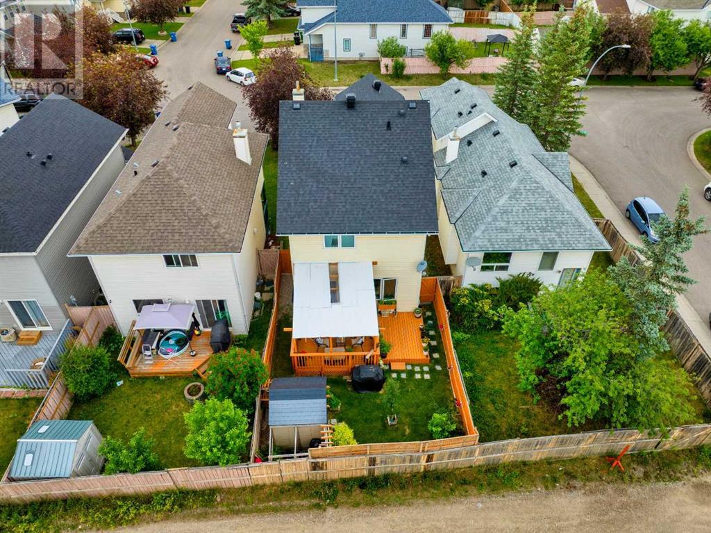 Single Family House for Sale in  Coral Springs Mews NE Coral Springs Calgary 