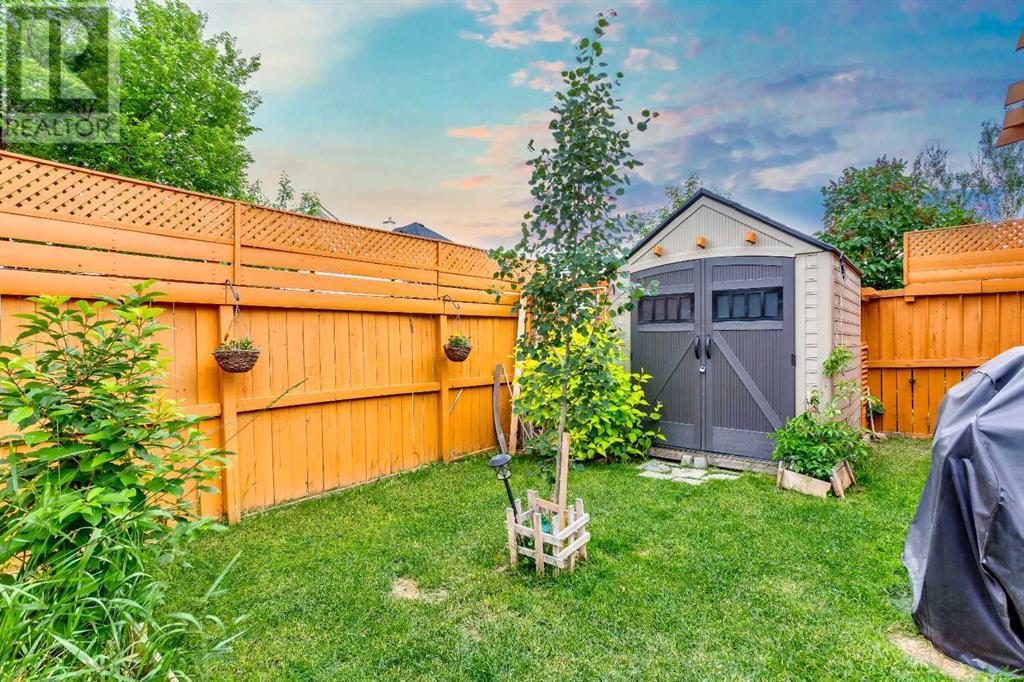 Single Family House for Sale in  Coral Springs Mews NE Coral Springs Calgary 