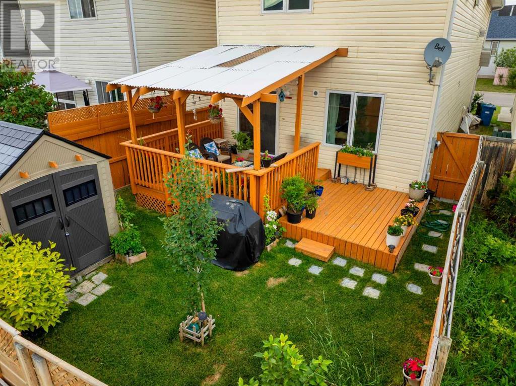 Single Family House for Sale in  Coral Springs Mews NE Coral Springs Calgary 