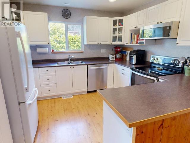 4769 BALSAM STREET, Texada Island