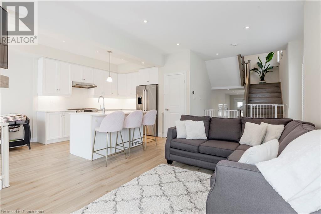 Photo 30 of 31 Southam Lane, Hamilton ON