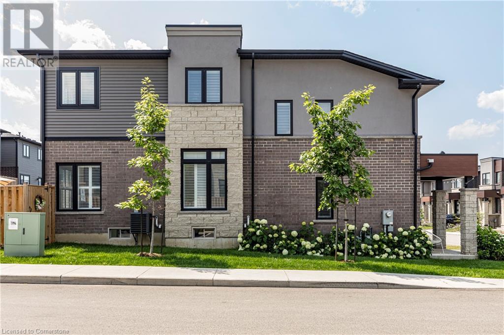Photo 2 of 31 Southam Lane, Hamilton ON