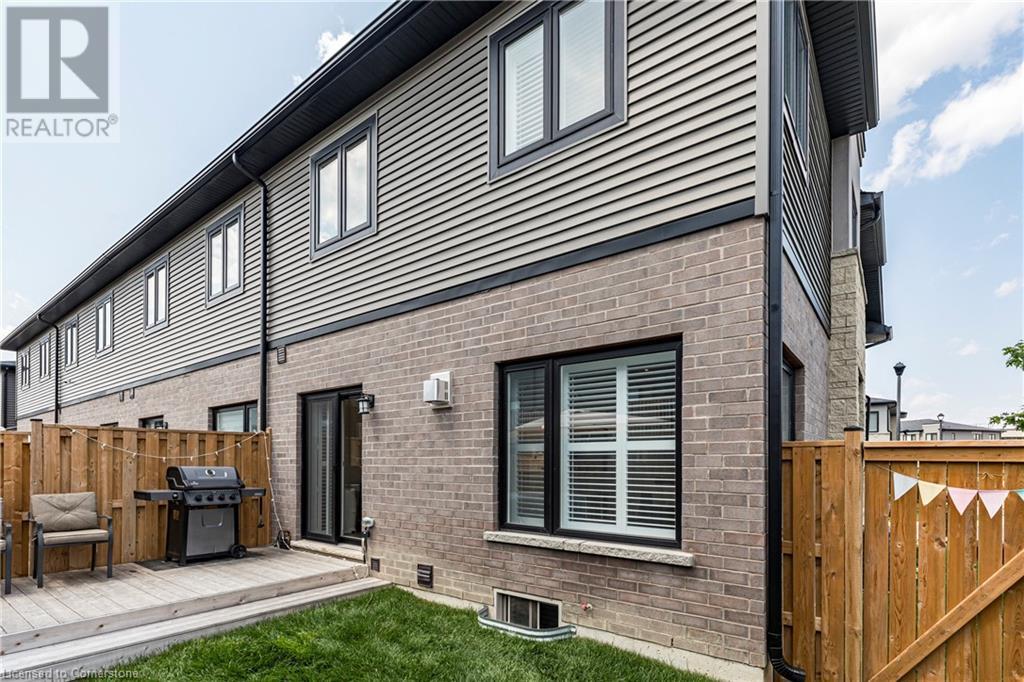 Photo 17 of 31 Southam Lane, Hamilton ON