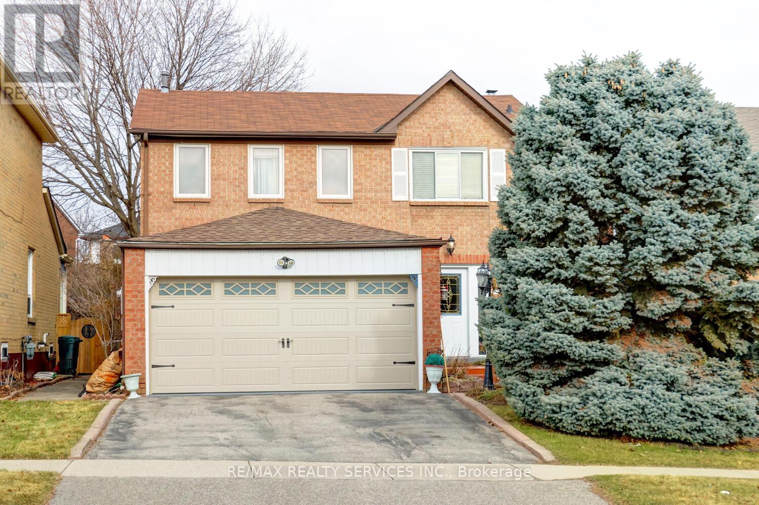 Single Family House for Sale in  NUTTALL STREET Brampton (Westgate) 
