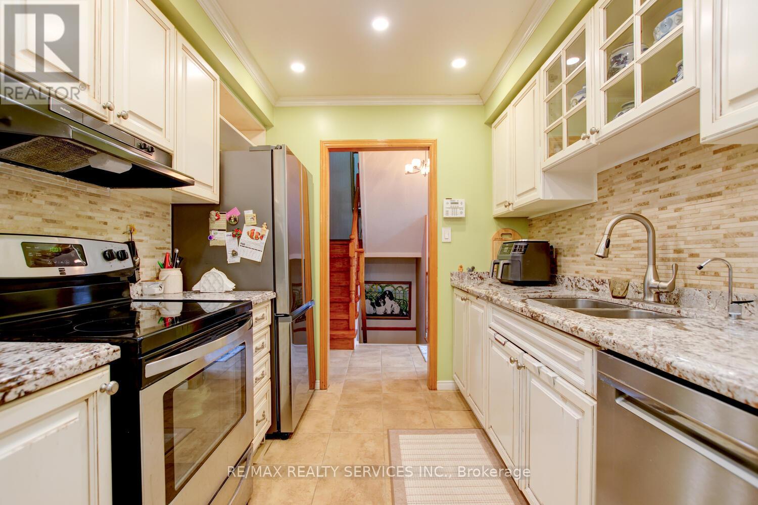 Single Family House for Sale in  NUTTALL STREET Brampton (Westgate) 