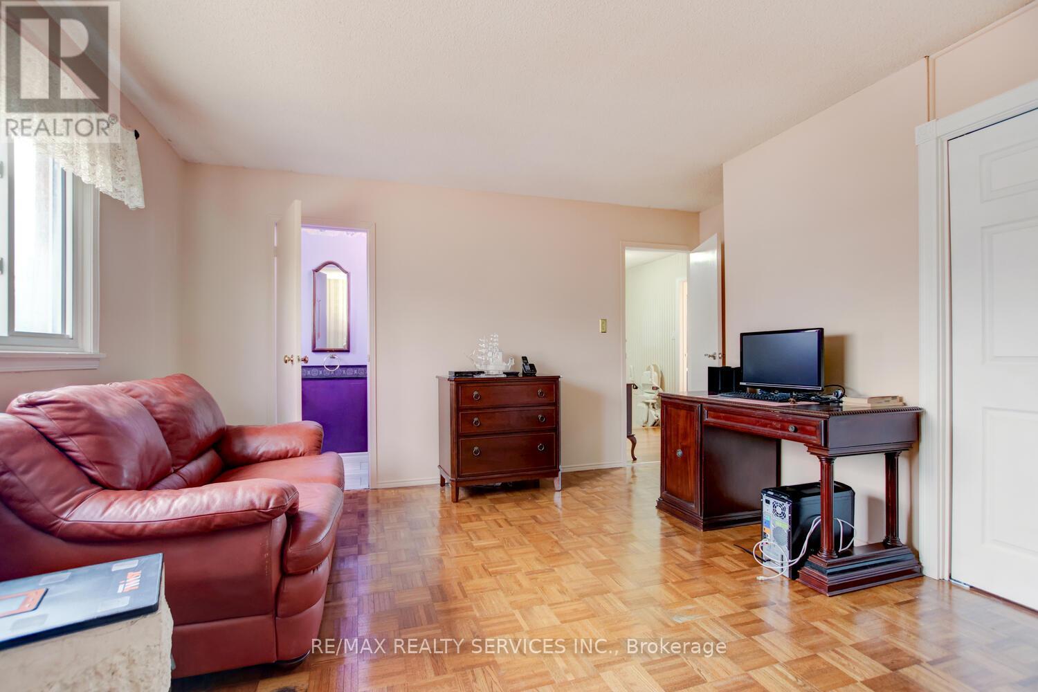 Single Family House for Sale in  NUTTALL STREET Brampton (Westgate) 