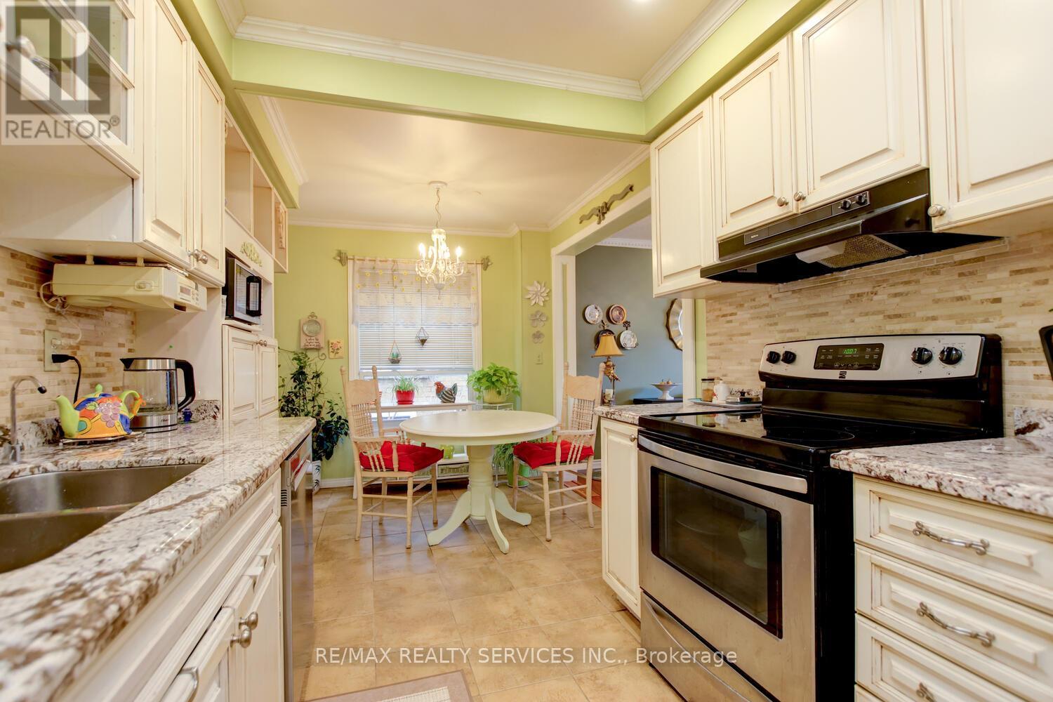 Single Family House for Sale in  NUTTALL STREET Brampton (Westgate) 