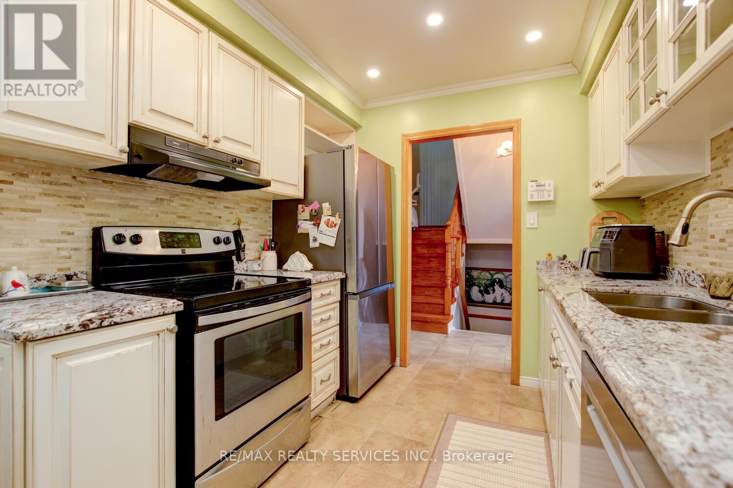 Single Family House for Sale in  NUTTALL STREET Brampton (Westgate) 