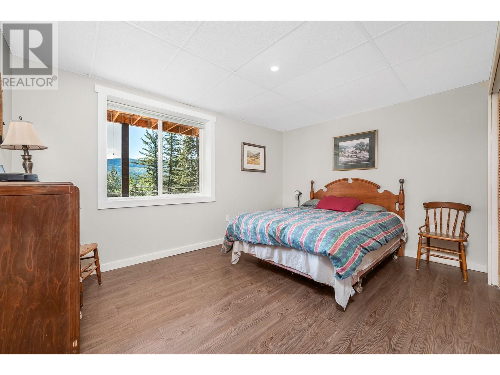 Photo 5 of 3186 Salmon River Road, Salmon Arm BC