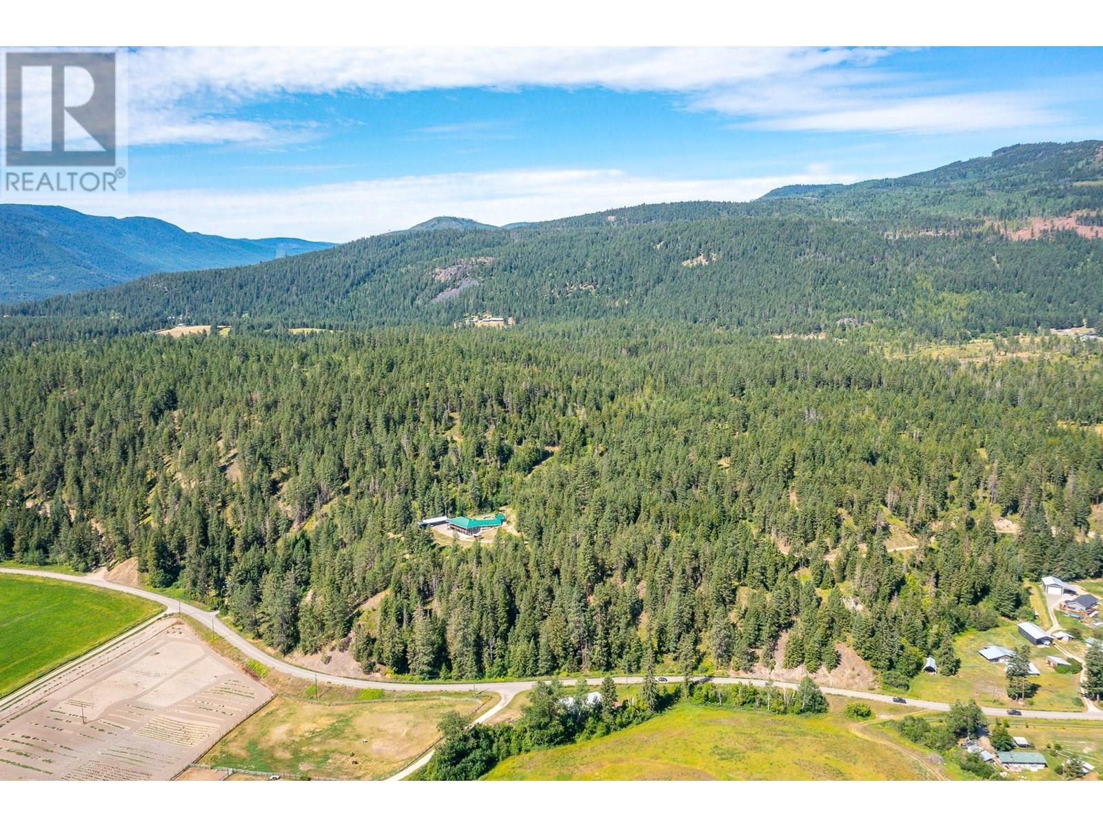Photo 19 of 3186 Salmon River Road, Salmon Arm BC