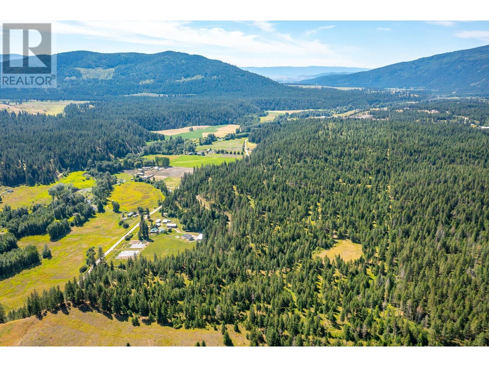 Photo 34 of 3186 Salmon River Road, Salmon Arm BC