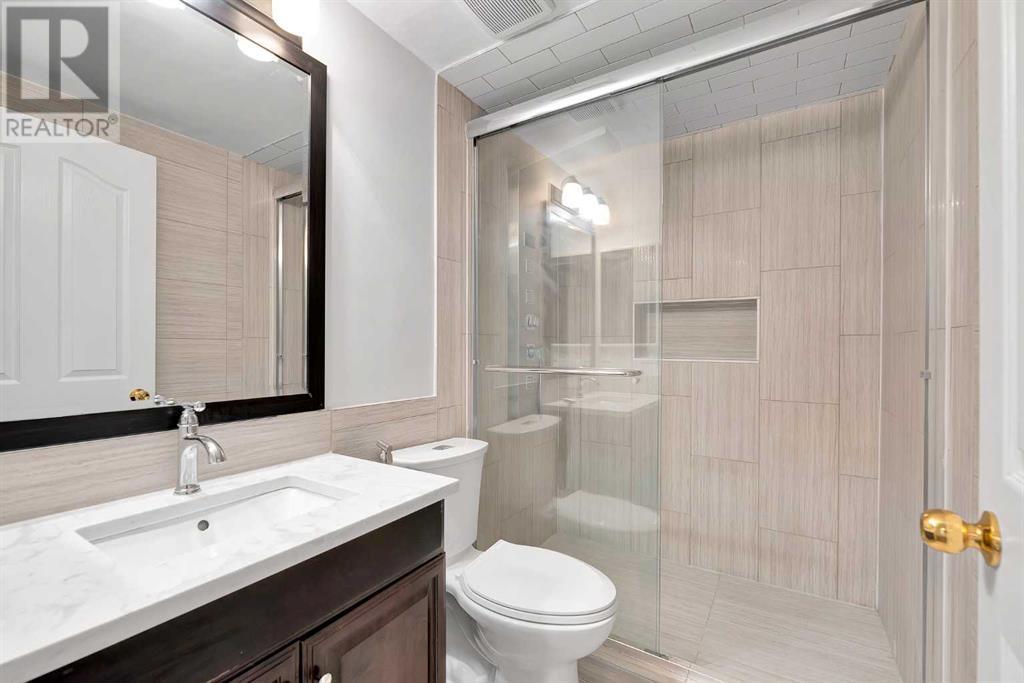 Single Family House 4 Level for Sale in  SOMERSIDE Grove SW Somerset Calgary 