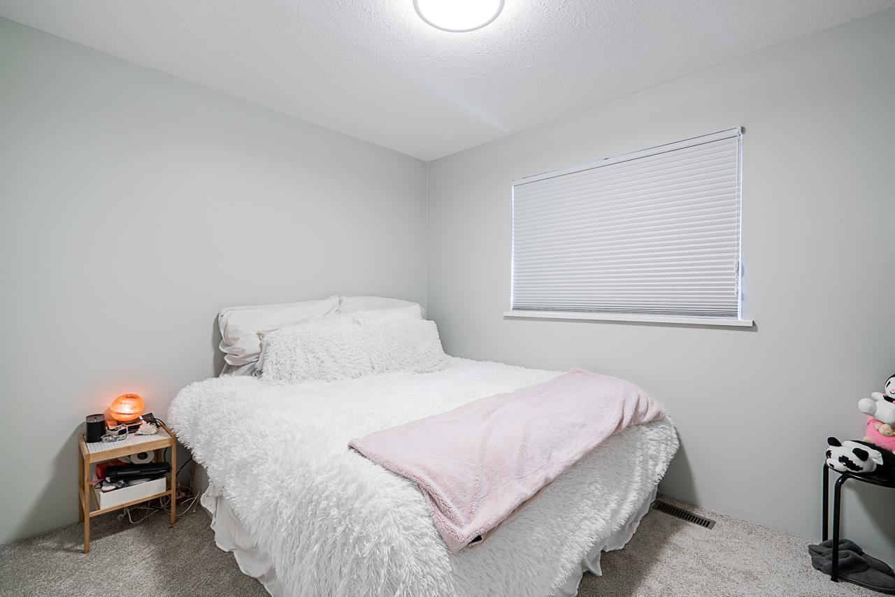 Photo 18 of 14449 19 A Avenue, Surrey BC