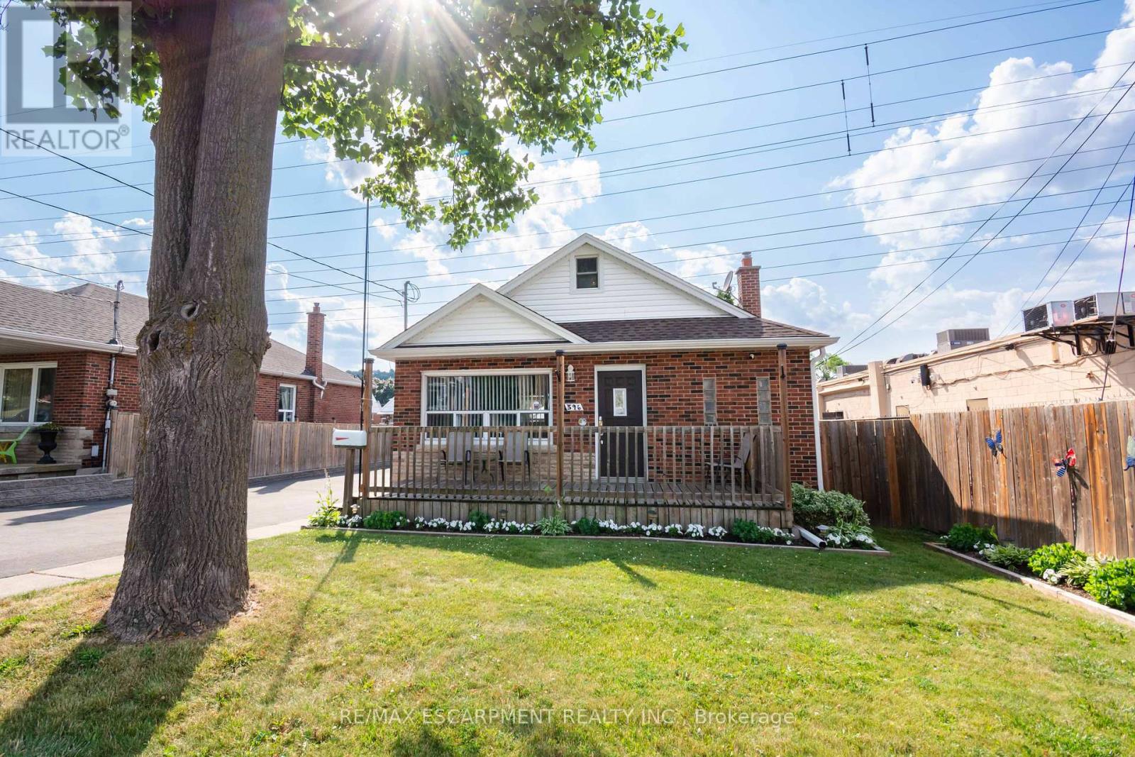 Single Family House for Sale in  COCHRANE ROAD Hamilton (Rosedale) 