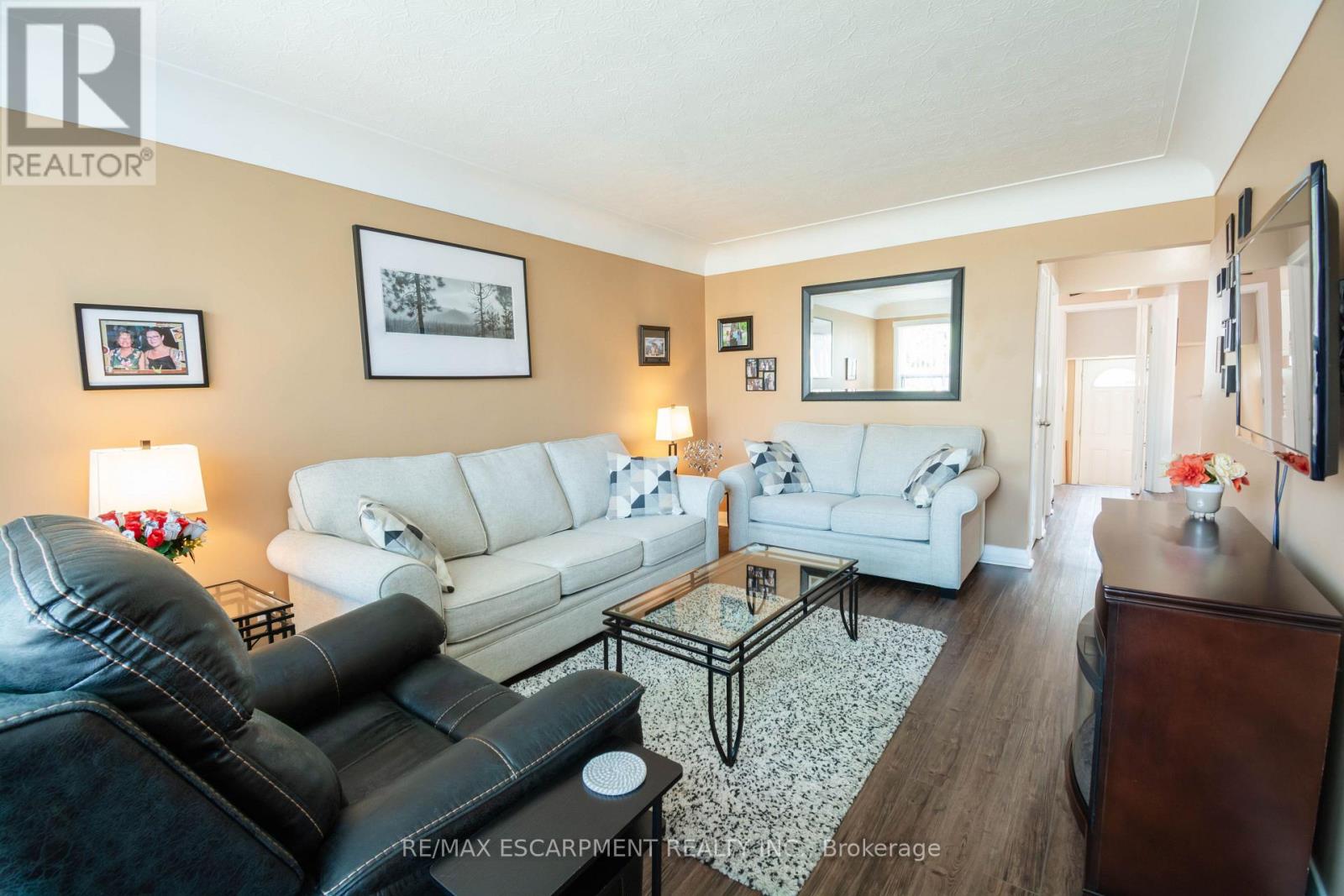 Single Family House for Sale in  COCHRANE ROAD Hamilton (Rosedale) 