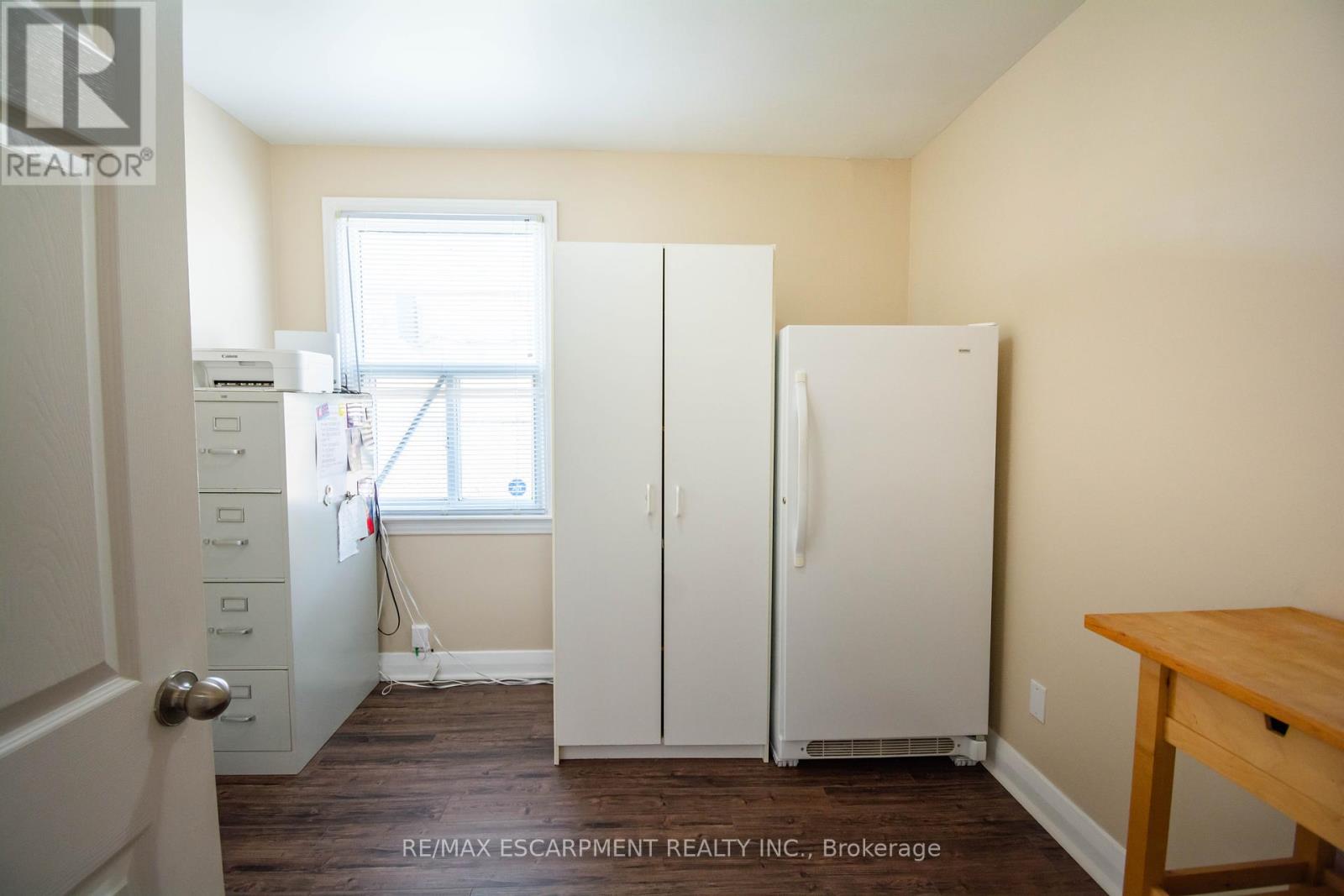 Single Family House for Sale in  COCHRANE ROAD Hamilton (Rosedale) 