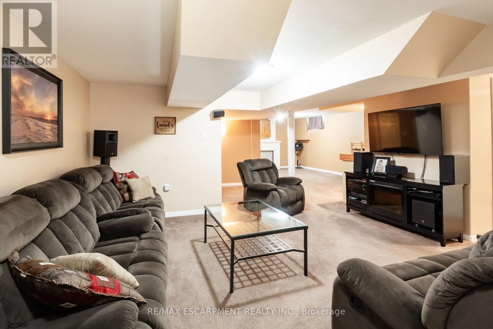Single Family House for Sale in  COCHRANE ROAD Hamilton (Rosedale) 