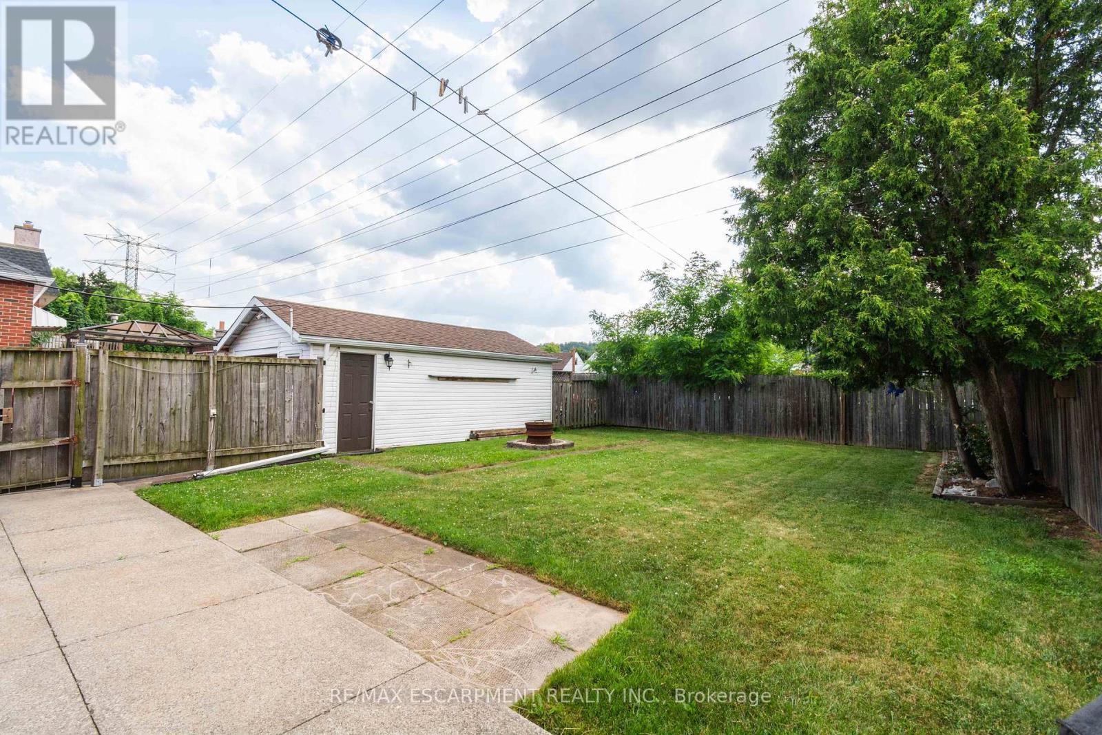 Single Family House for Sale in  COCHRANE ROAD Hamilton (Rosedale) 