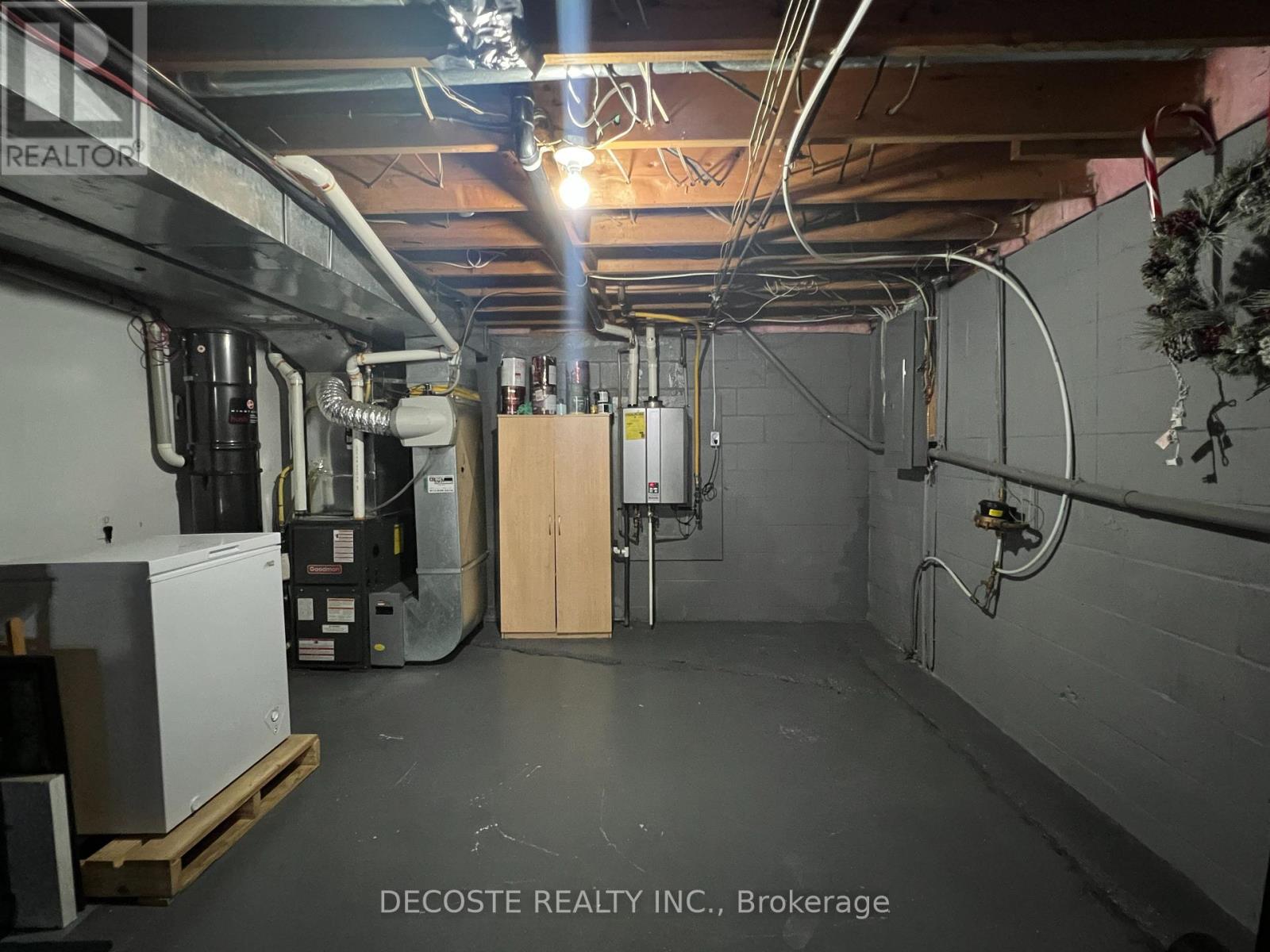 Photo 18 of 273 Main Street S, North Glengarry ON