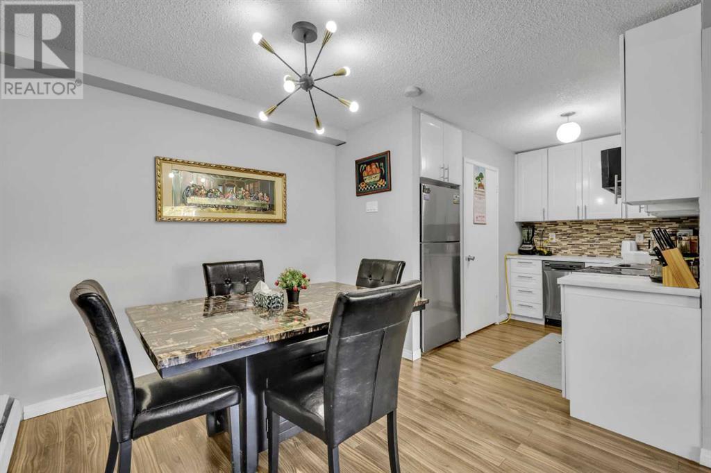Single Family House for Sale in    Street SW Glenbrook Calgary 