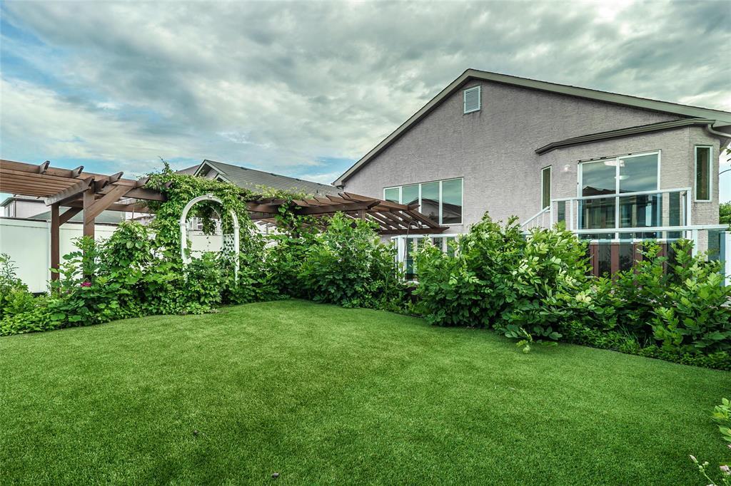 Photo 42 of 2 Samara Cove, Winnipeg MB
