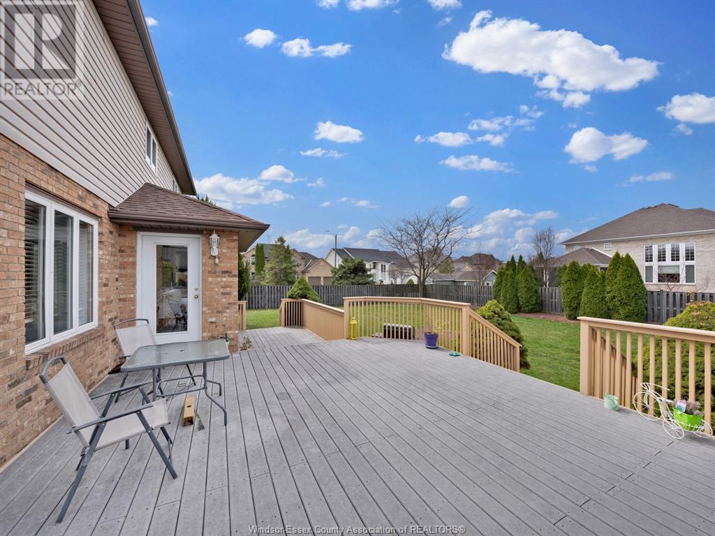 Photo 46 of 137 Seymour Crescent, Lakeshore ON