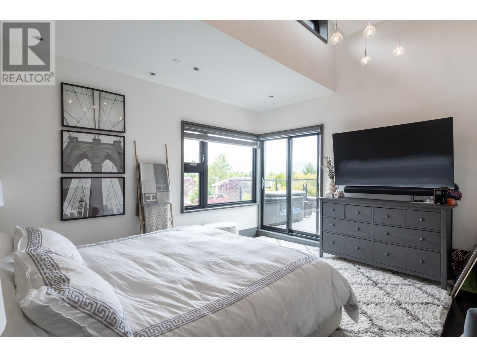 Photo 31 of 3521 Puget Drive, Vancouver BC