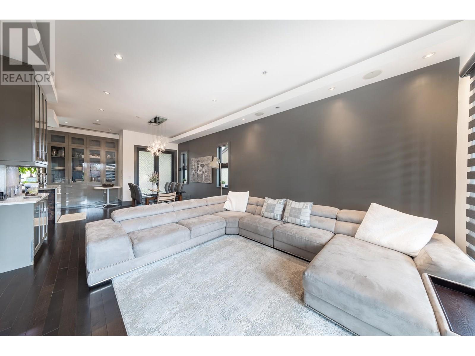 Photo 10 of 3521 Puget Drive, Vancouver BC