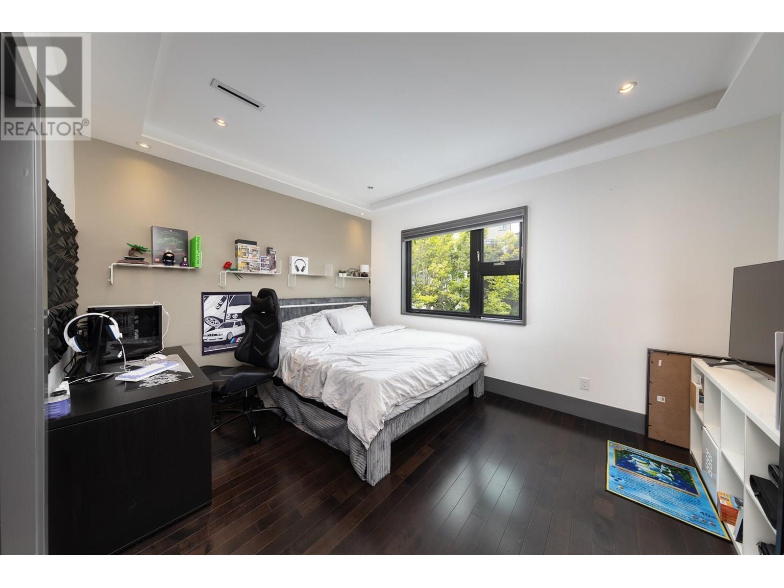 Photo 20 of 3521 Puget Drive, Vancouver BC