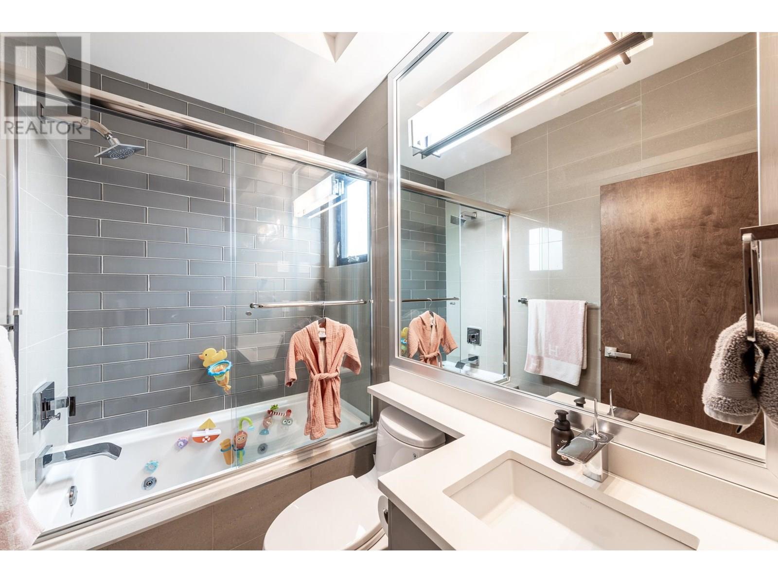 Photo 30 of 3521 Puget Drive, Vancouver BC