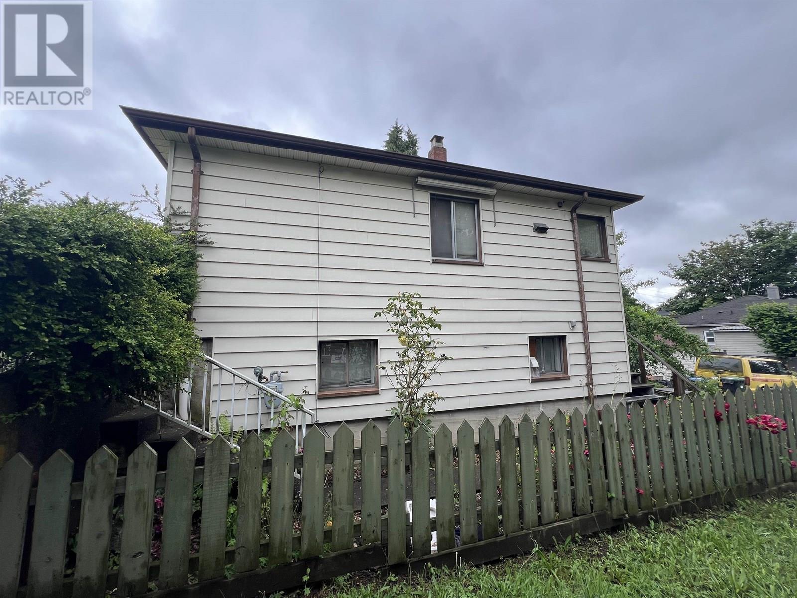 1224 SIXTH AVENUE, New Westminster