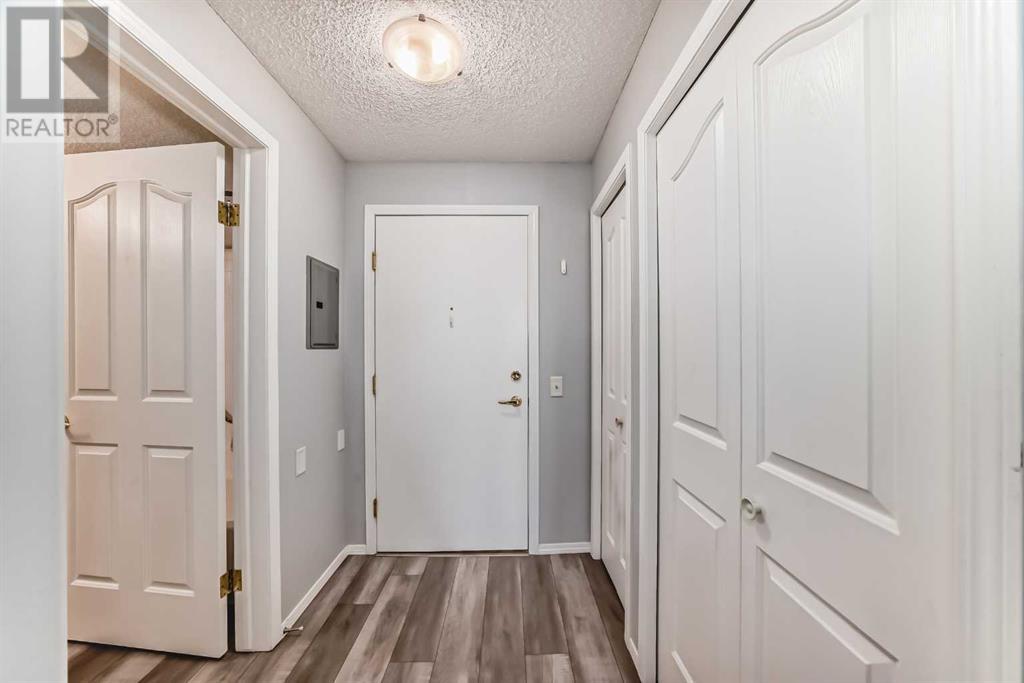 Single Family House for Sale in   Somervale Court SW Somerset Calgary 