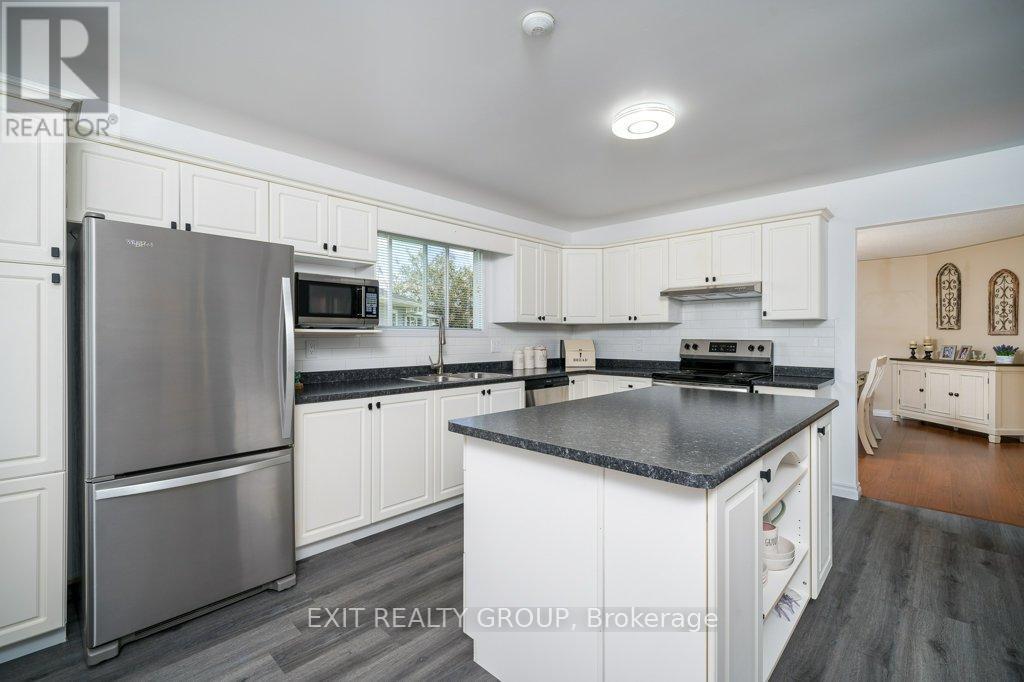 Photo 30 of 9 Quaker Court, Prince Edward County ON