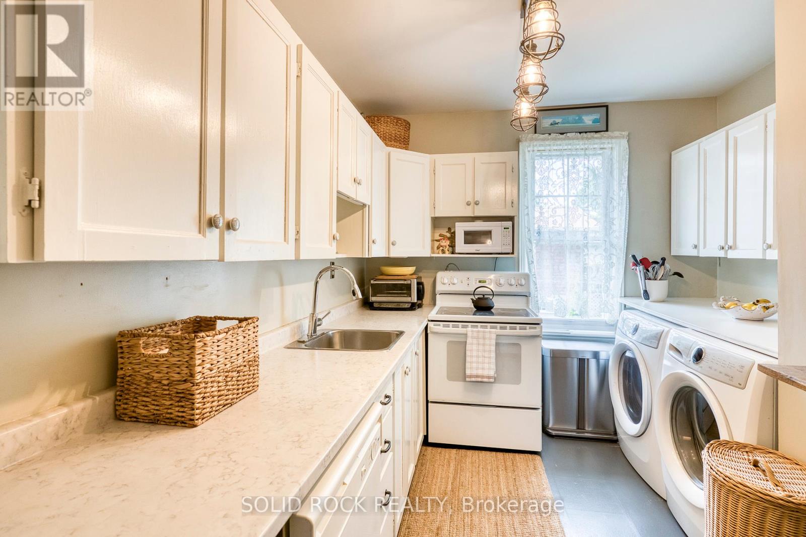 Photo 18 of 33 A And 33 B Napoleon Street, Carleton Place ON
