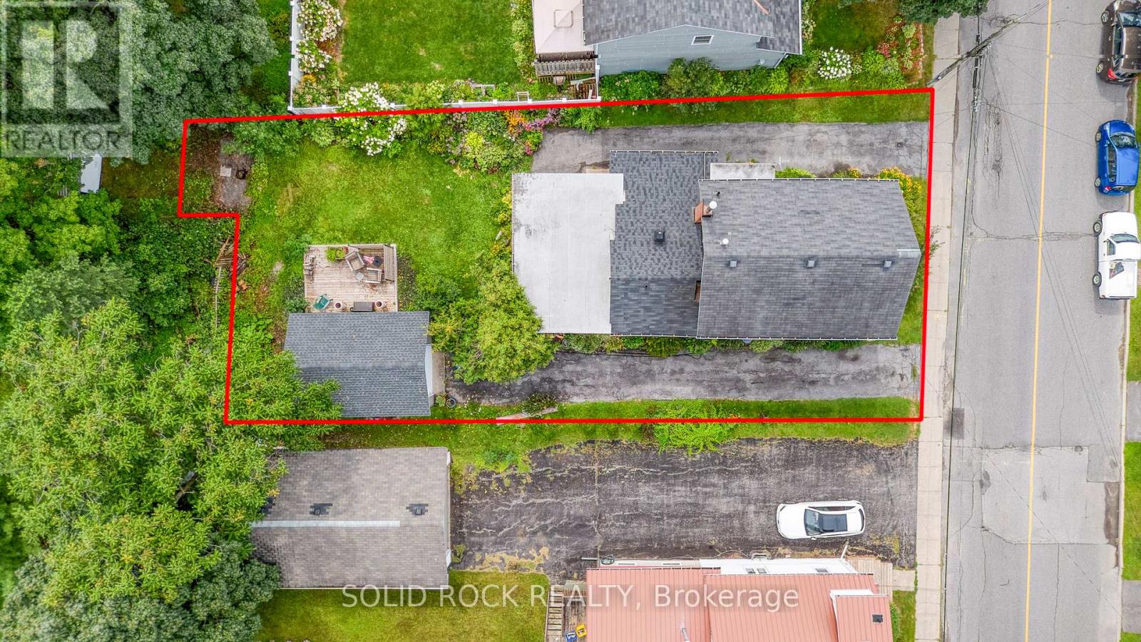 Aerial View of 33 Napoleon