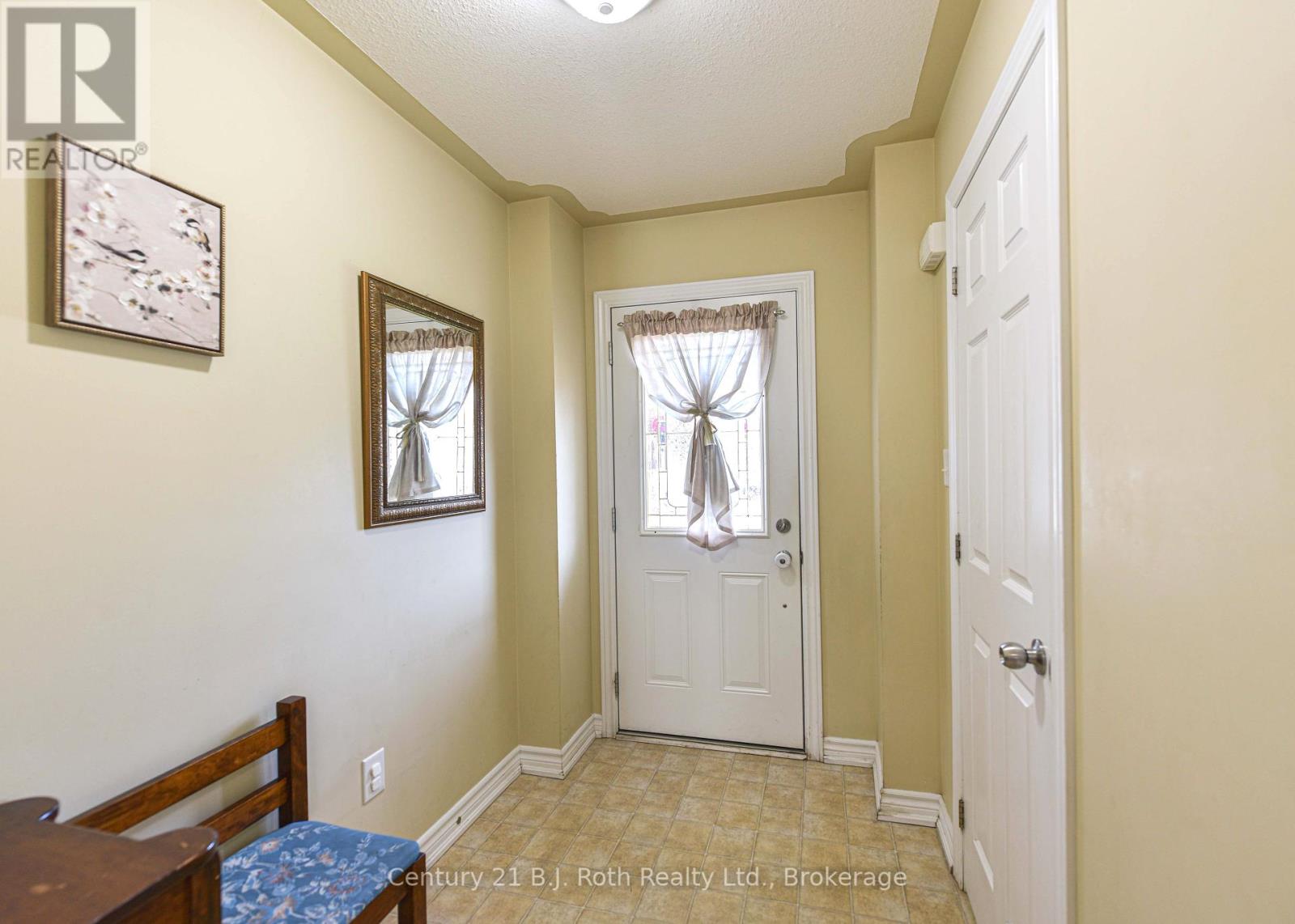Photo 40 of 36 Michelle Drive, Orillia ON