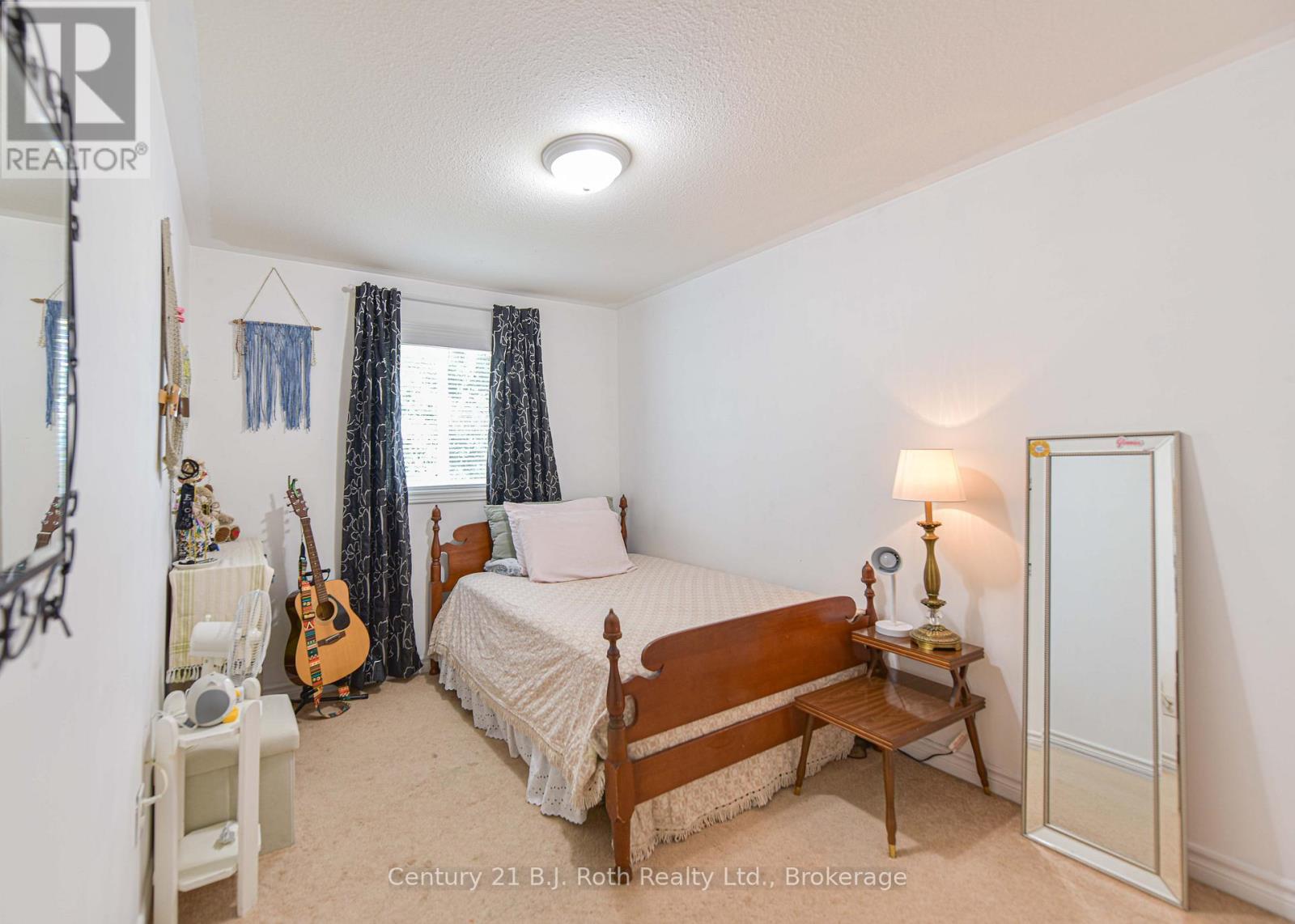 Photo 39 of 36 Michelle Drive, Orillia ON