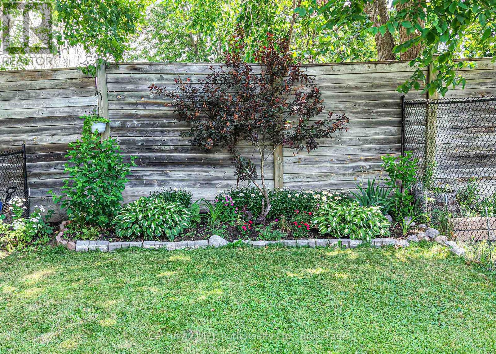 Photo 12 of 36 Michelle Drive, Orillia ON