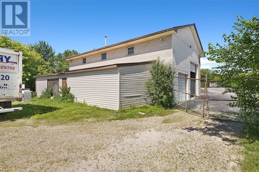 Photo 15 of 1573 Front Road North, Amherstburg ON