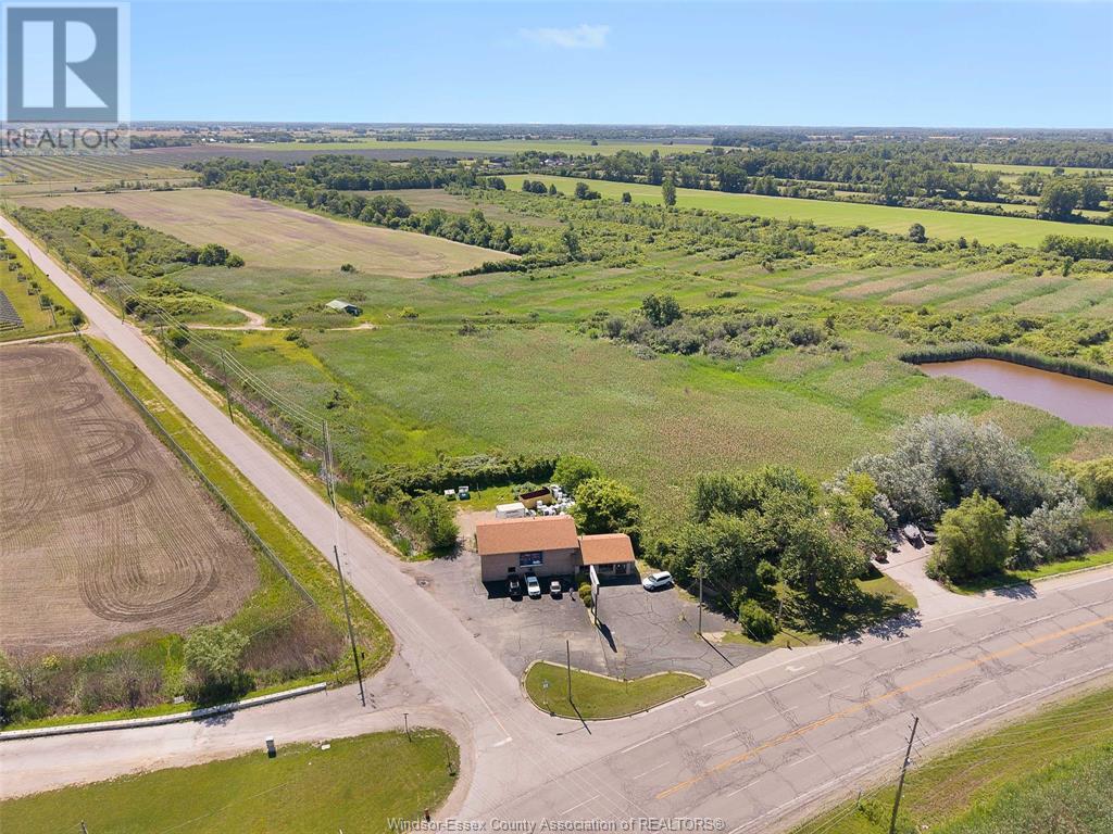 Photo 2 of 1573 Front Road North, Amherstburg ON