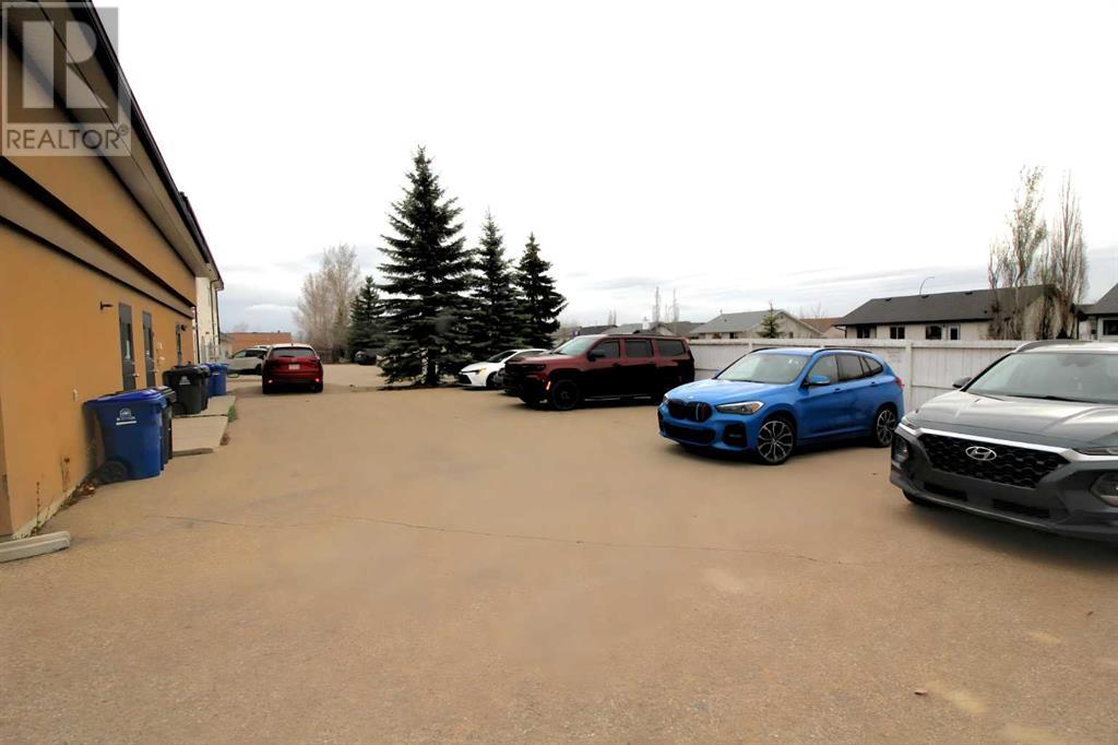 Photo 11 of 2 5021 Parkwood Road, Blackfalds AB