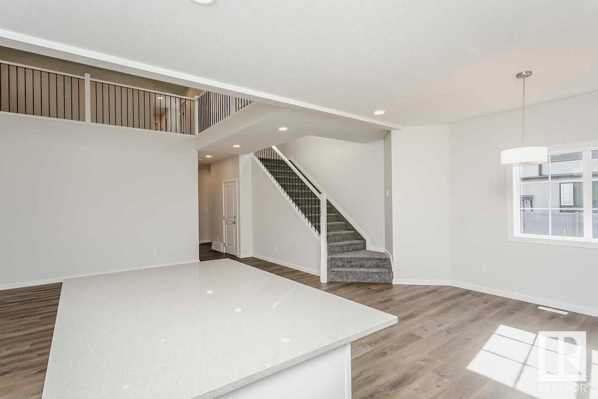 Photo 8 of 17408 2 St Nw, Edmonton AB