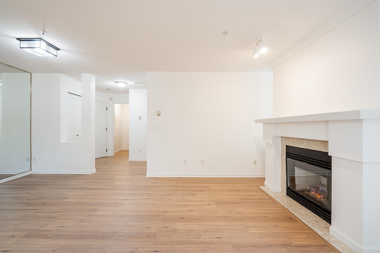 Photo 8 of 104 22025 48 Avenue, Langley BC