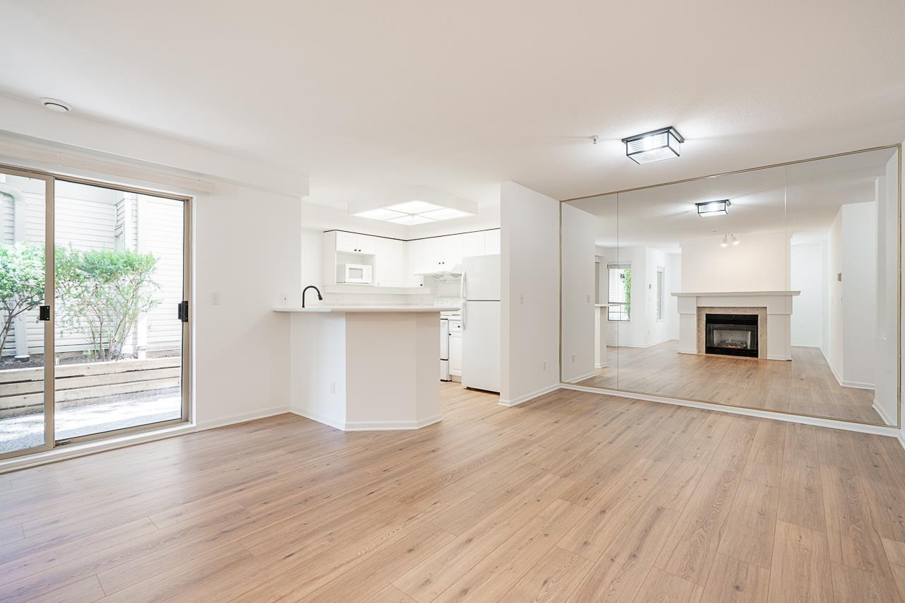 Photo 2 of 104 22025 48 Avenue, Langley BC