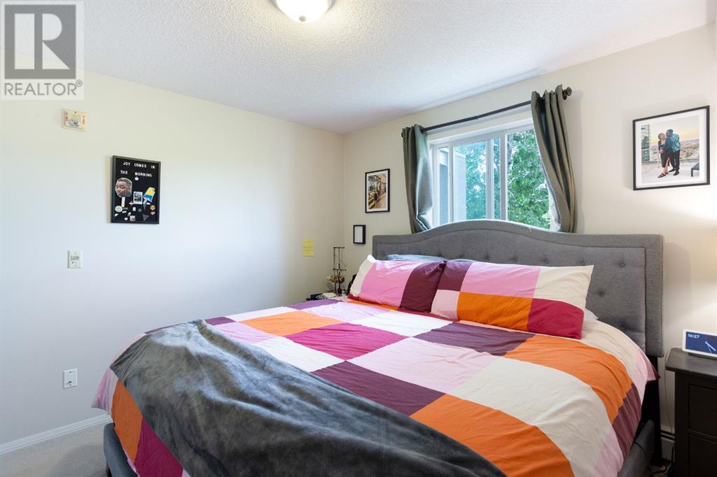 Single Family House for Sale in   Citadel Meadow Point NW Citadel Calgary 
