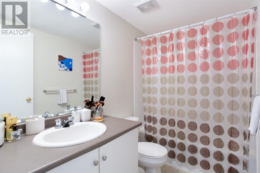 Single Family House for Sale in   Citadel Meadow Point NW Citadel Calgary 